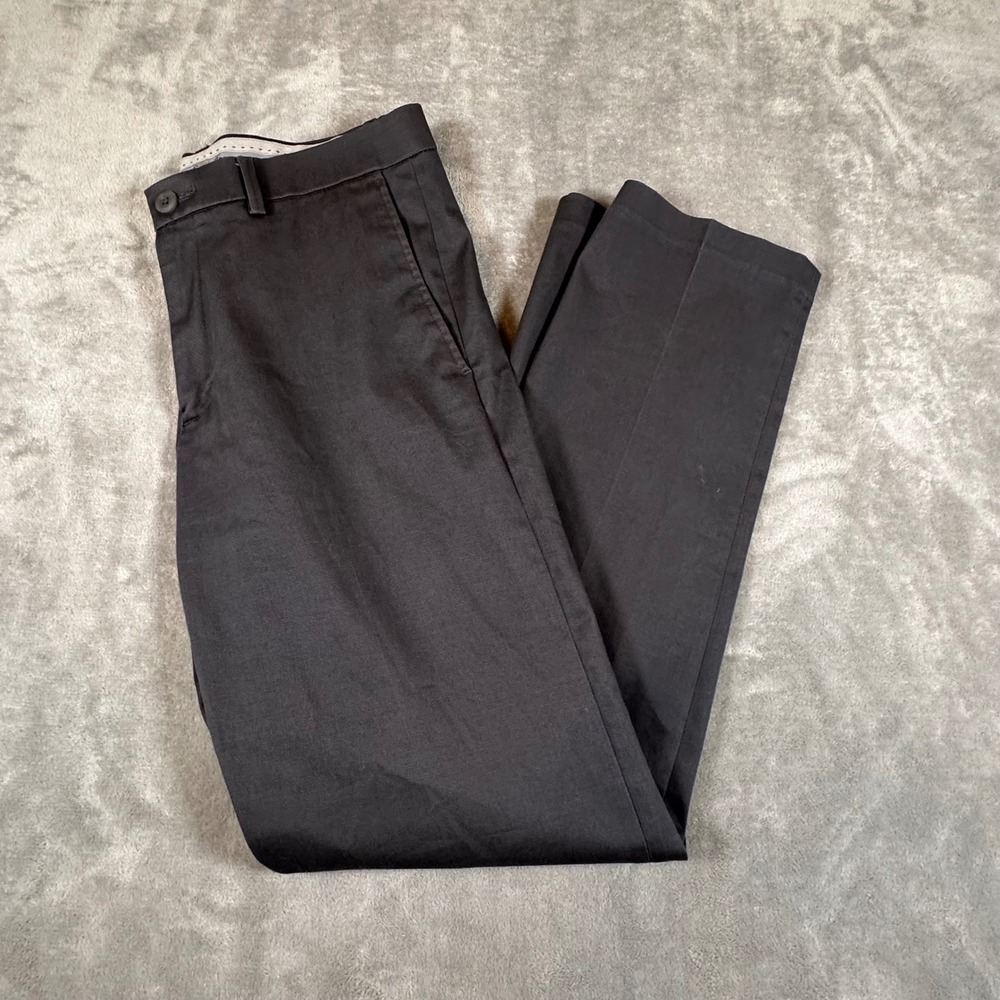 Haggar Iron Free Premium Khaki Mens 32x32 Straight Fit Gray Chino Pants